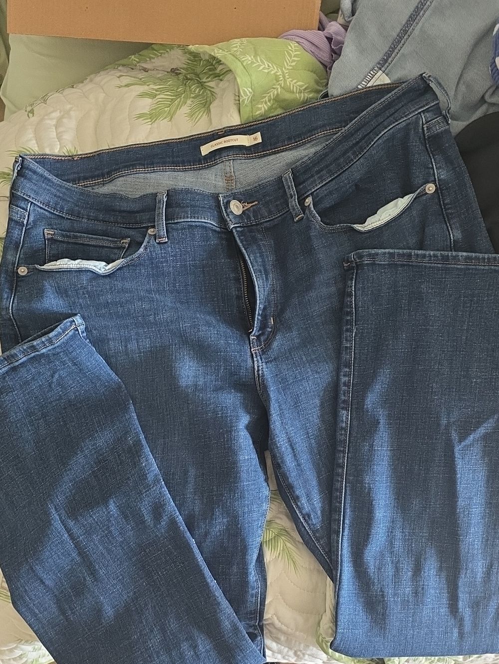 Levi's Women's Indigo Classic Bootcut Jeans